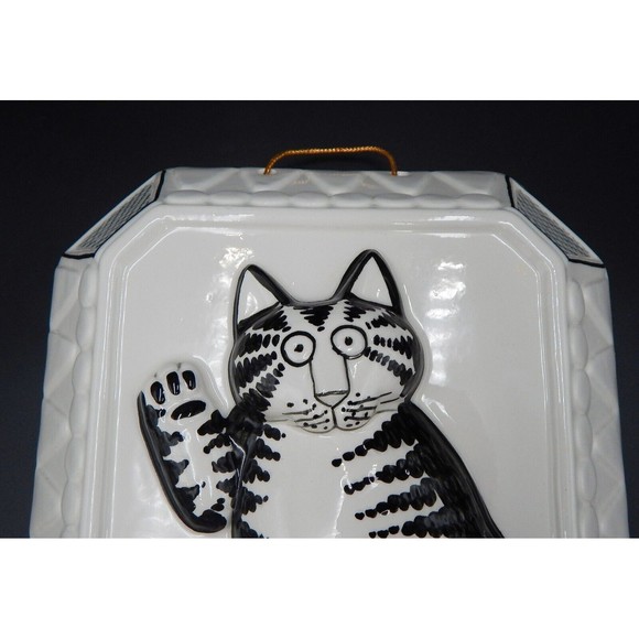 Sigma Taste Setter Bernard B Kliban Waving Cat Wall Hanging Mold Japan White - Picture 9 of 10